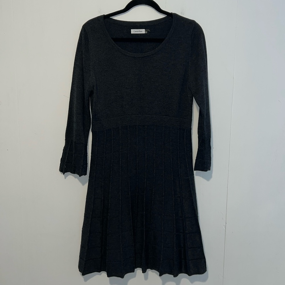 Calvin Klein Women’s Gray Long Sleeve Knee Length Sweater Dress 1091